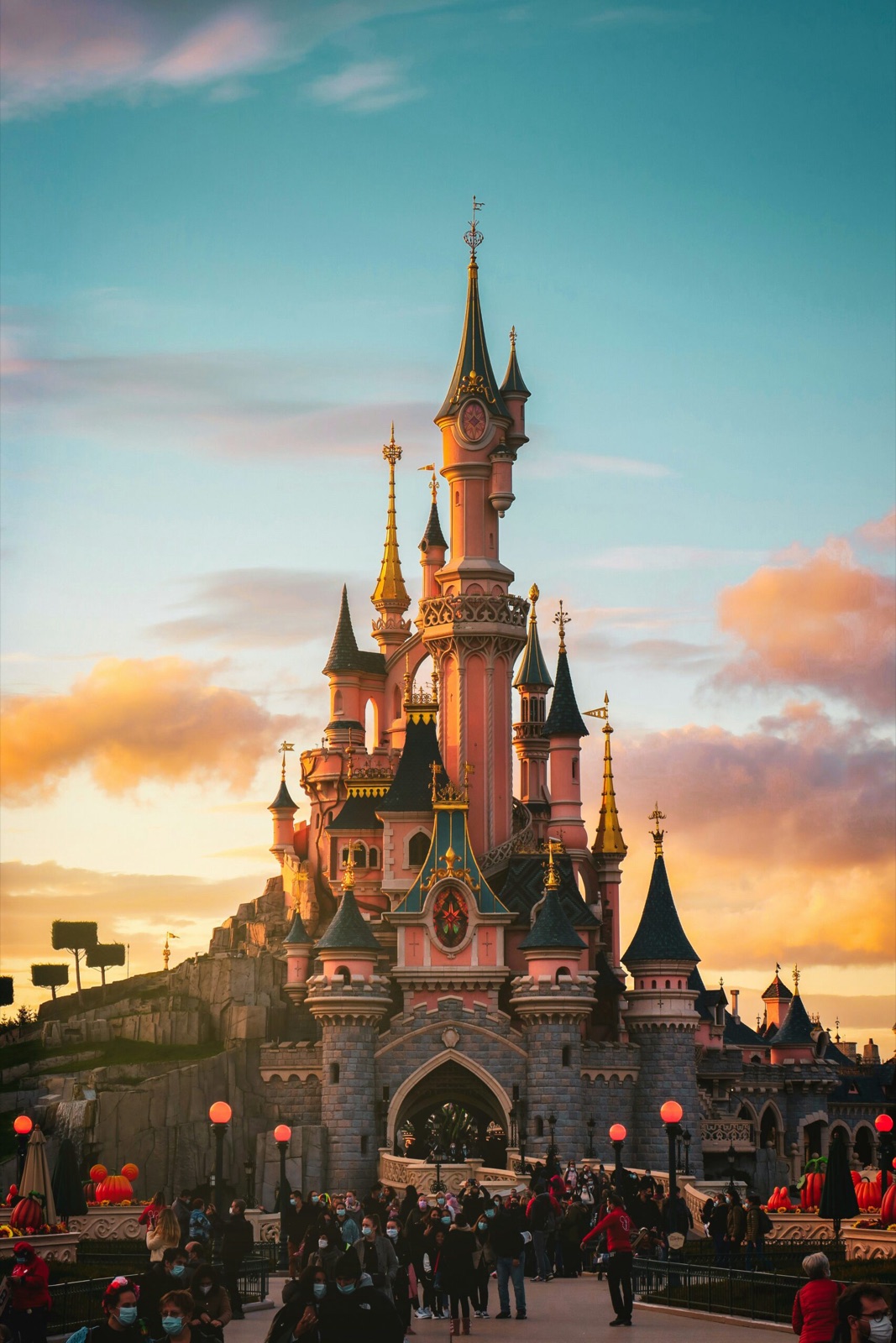 DisneyLand